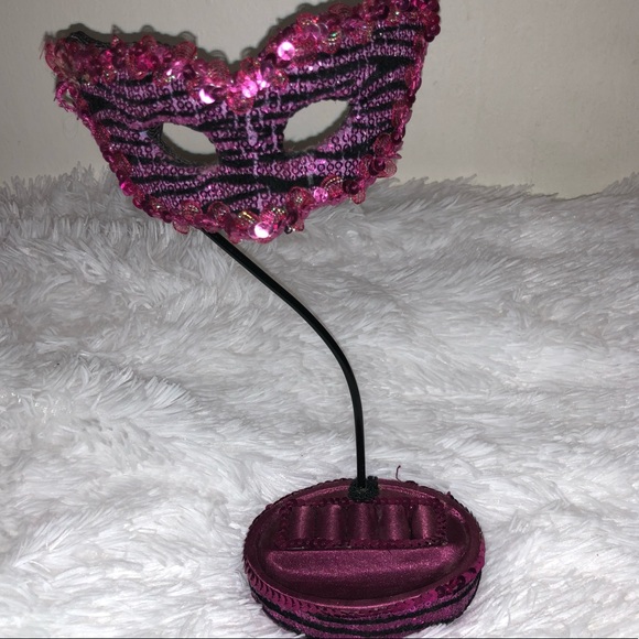 Jewelry Holder - Picture 5 of 6